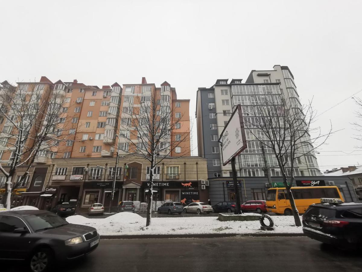 Подобово В Центрі Поряд Жд Ternopil Ngoại thất bức ảnh